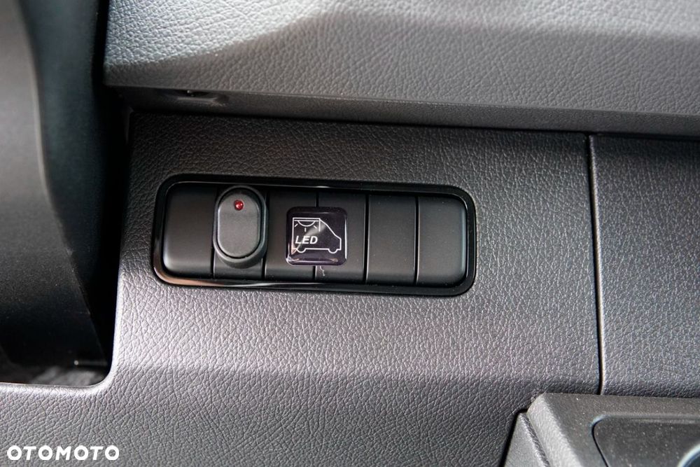 Mercedes-Benz Sprinter - 18