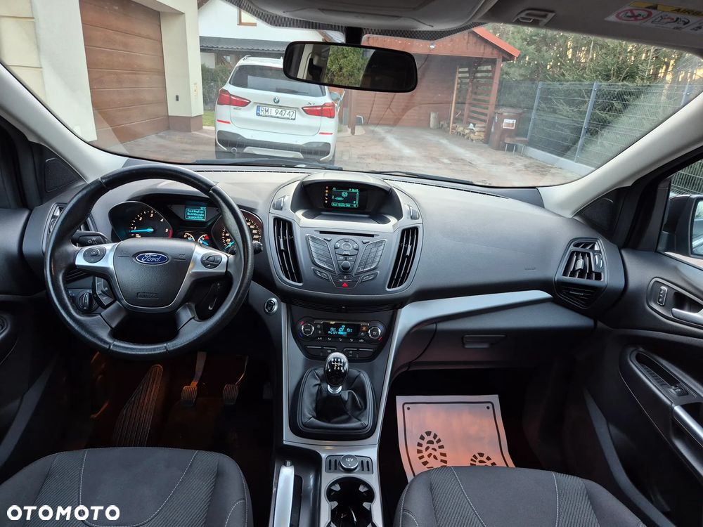 Ford Kuga - 16