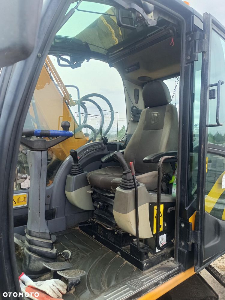 JCB JS160W - 13