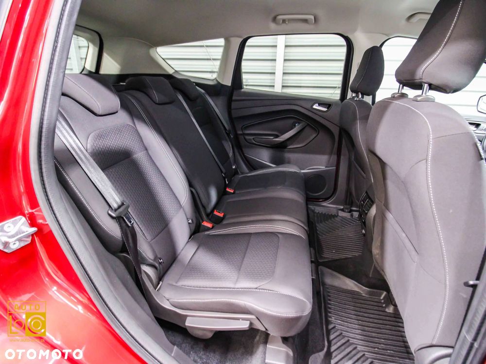 Ford Kuga 1.5 EcoBoost 2x4 Titanium - 11