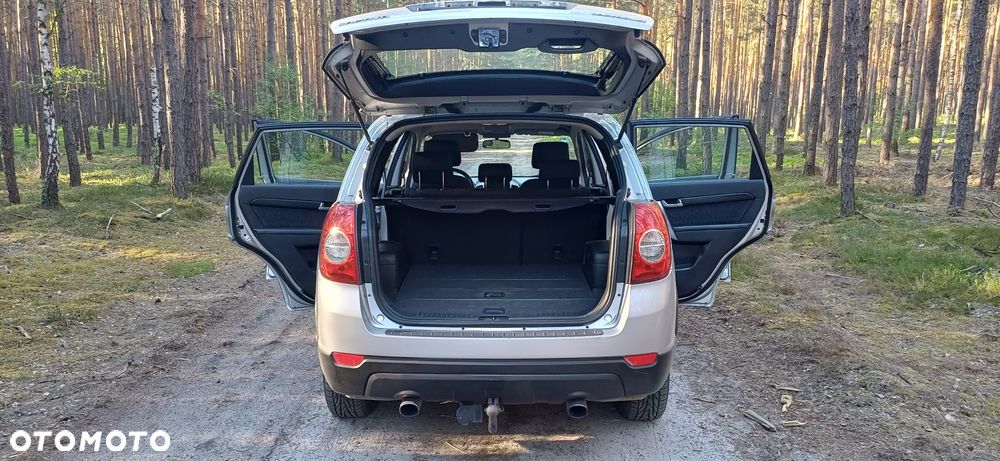 Chevrolet Captiva 2.4 LS 5os - 4