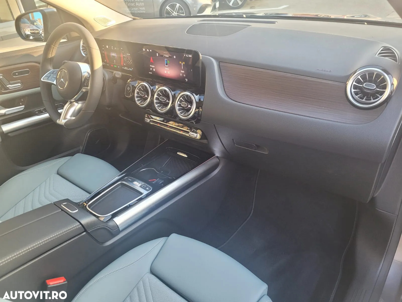Mercedes-Benz GLA 250 e - 11