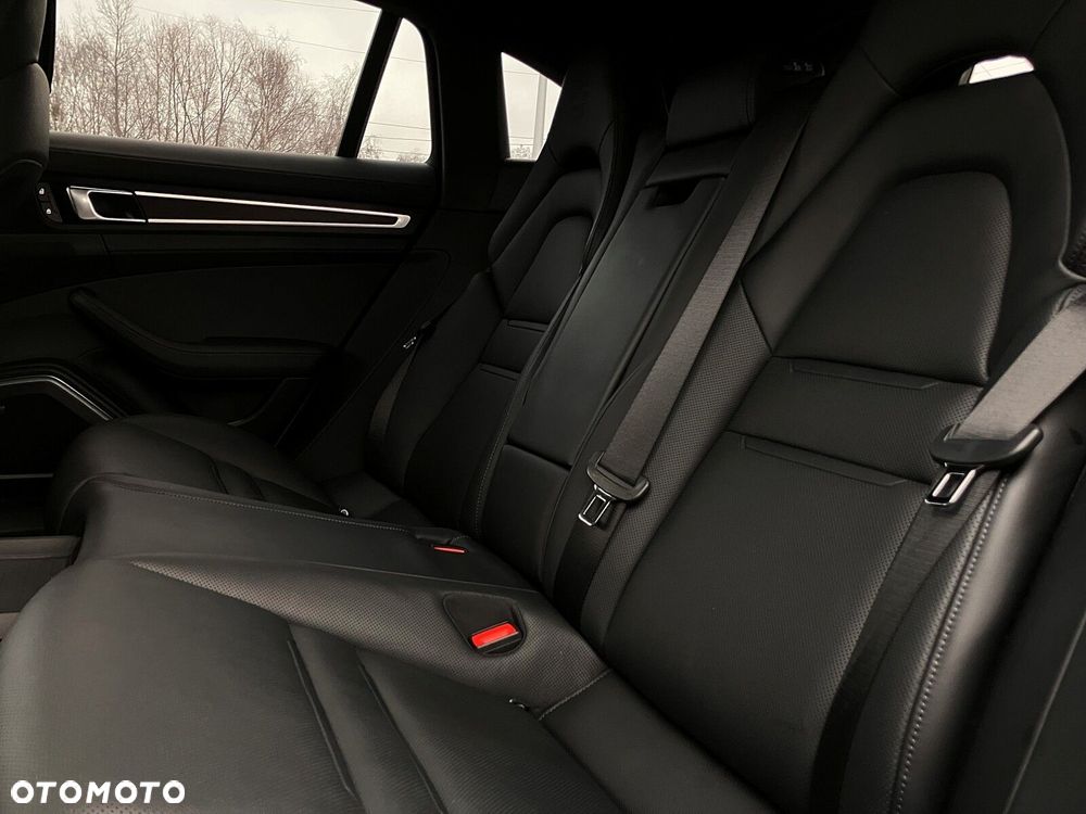 Porsche Panamera - 24