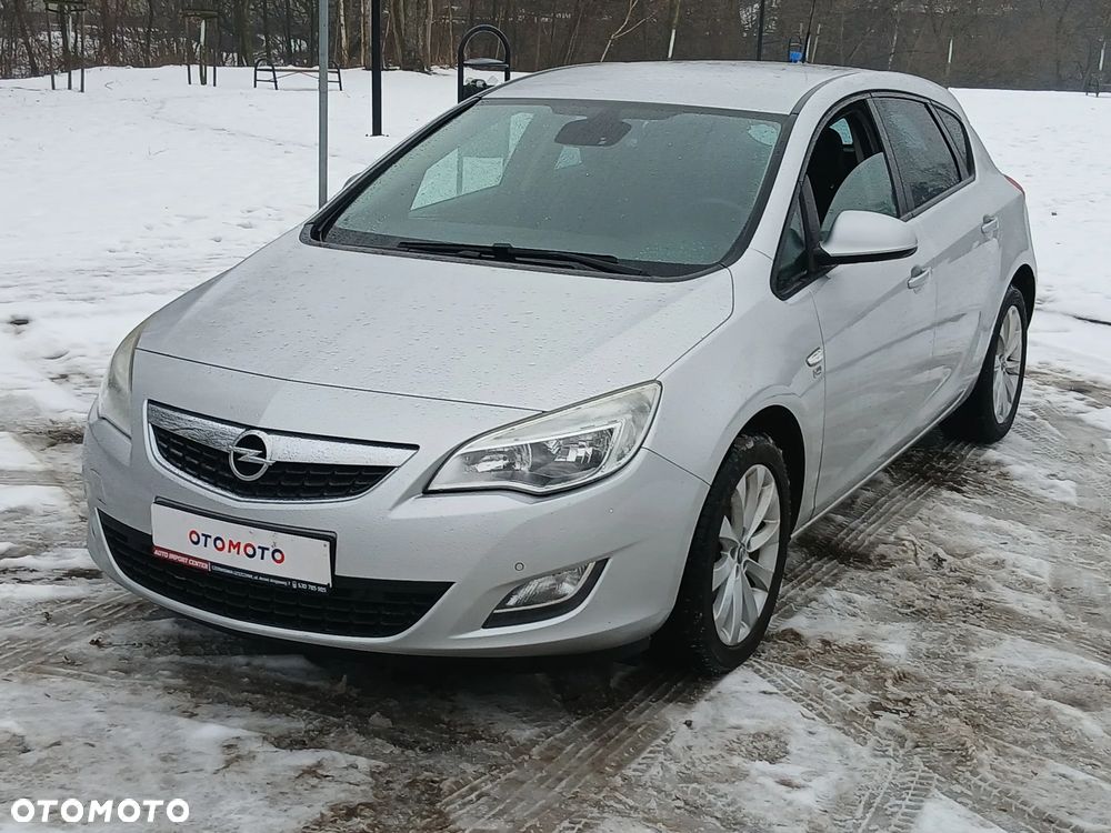 Opel Astra 1.4 Turbo 150 Jahre - 13