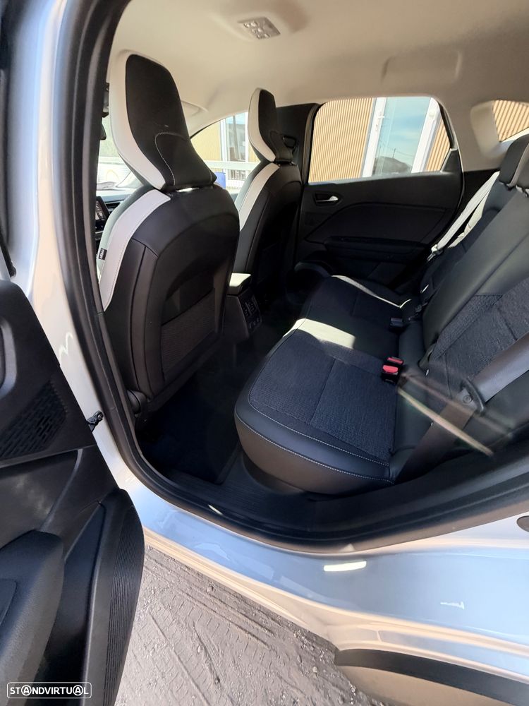 Renault Captur 1.6 E-Tech Plug-In Intens - 32