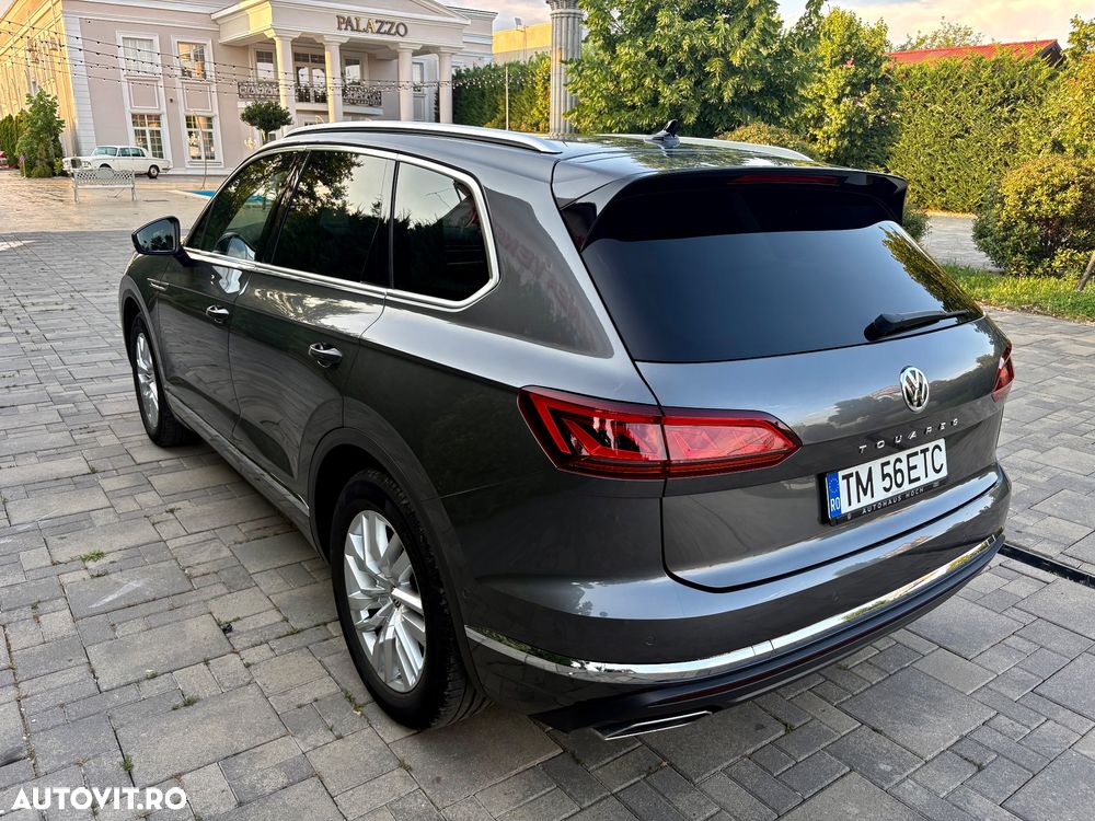 Volkswagen Touareg 3.0 V6 TDI SCR 4Motion Automatik - 3