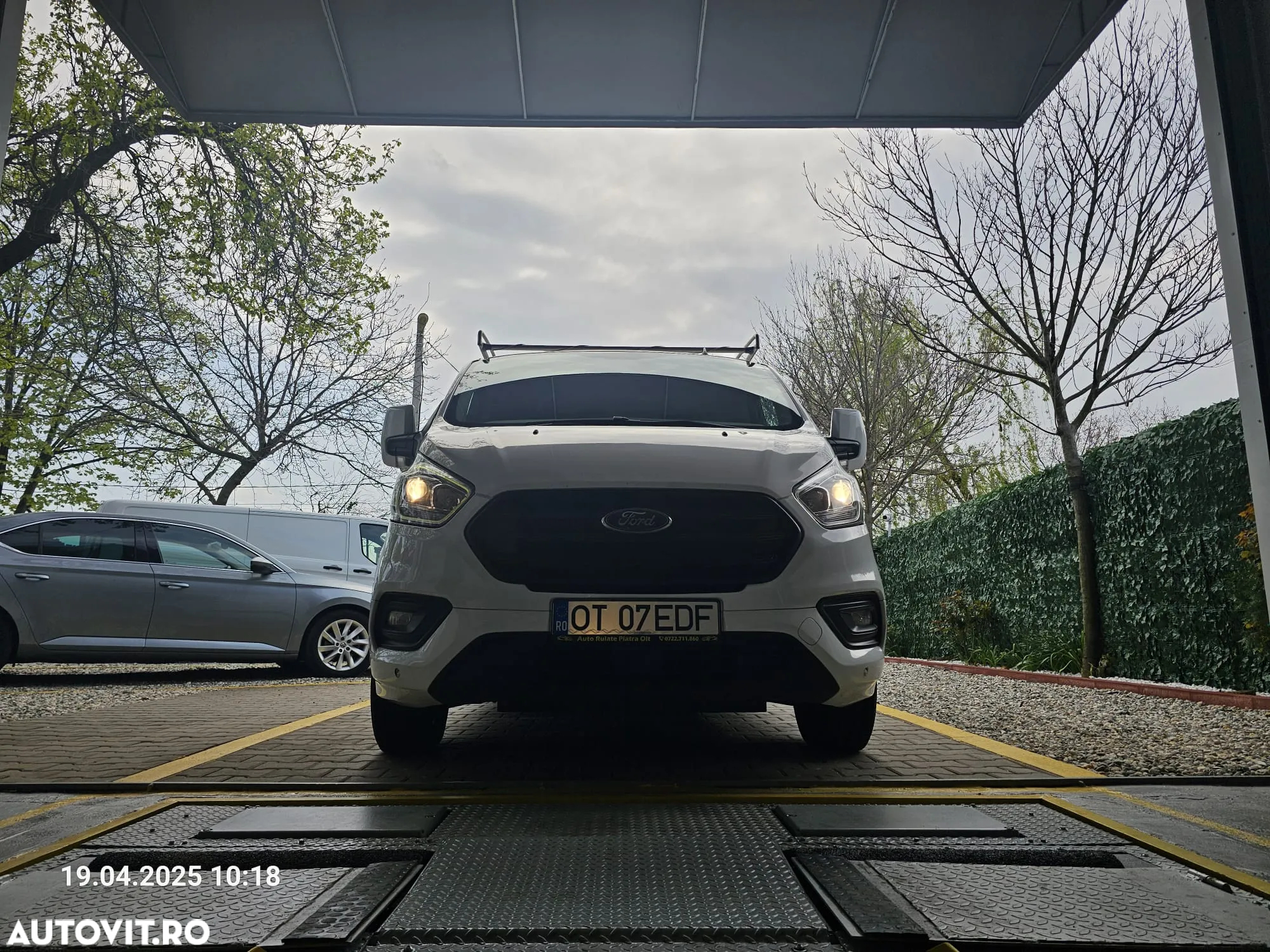 Ford Transit Custom - 13