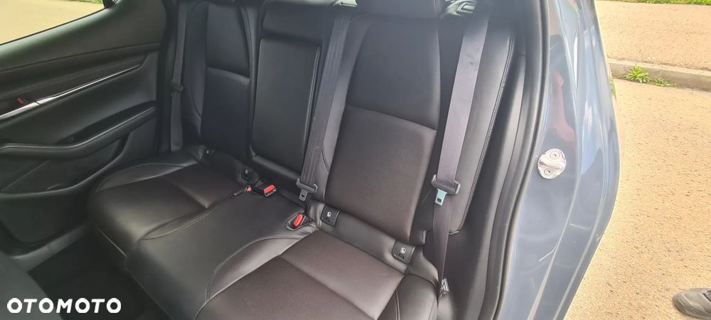 Mazda 3 2.0 mHEV Hikari - 14