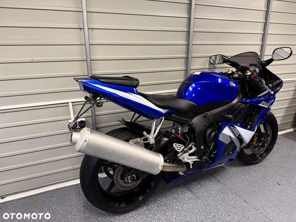 Yamaha R6 - 3