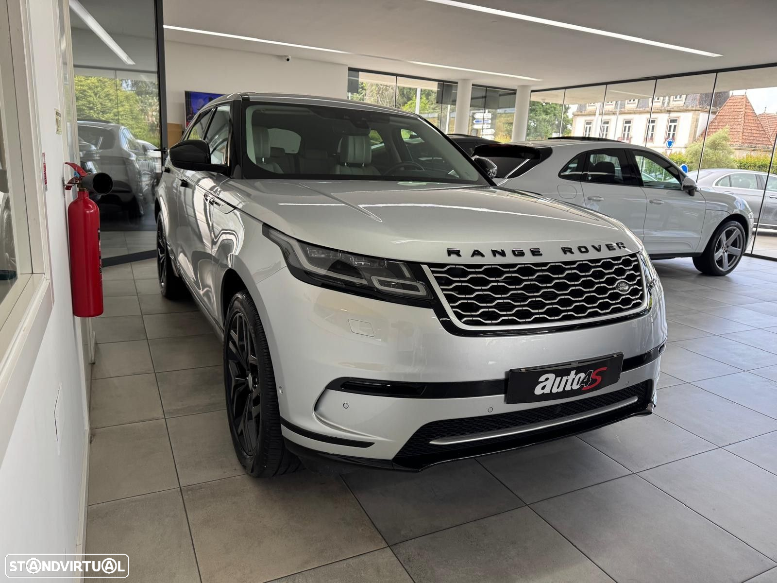 Land Rover Range Rover Velar 2.0 R-Dynamic - 4