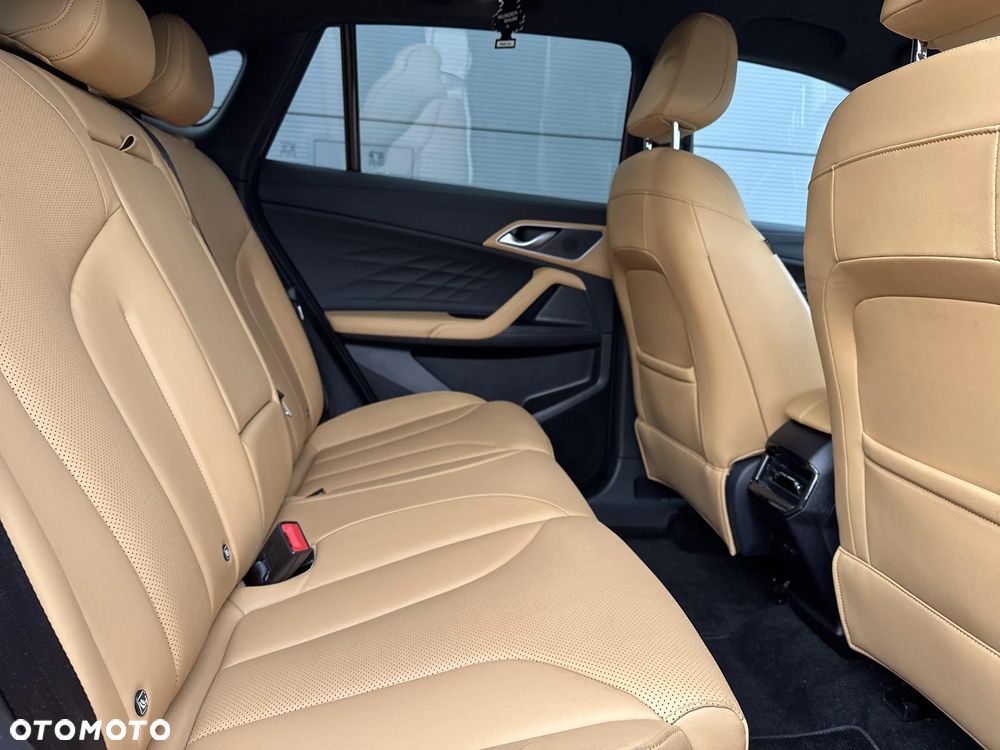 MG HS 1.5 T-GDI Exclusive DCT - 7