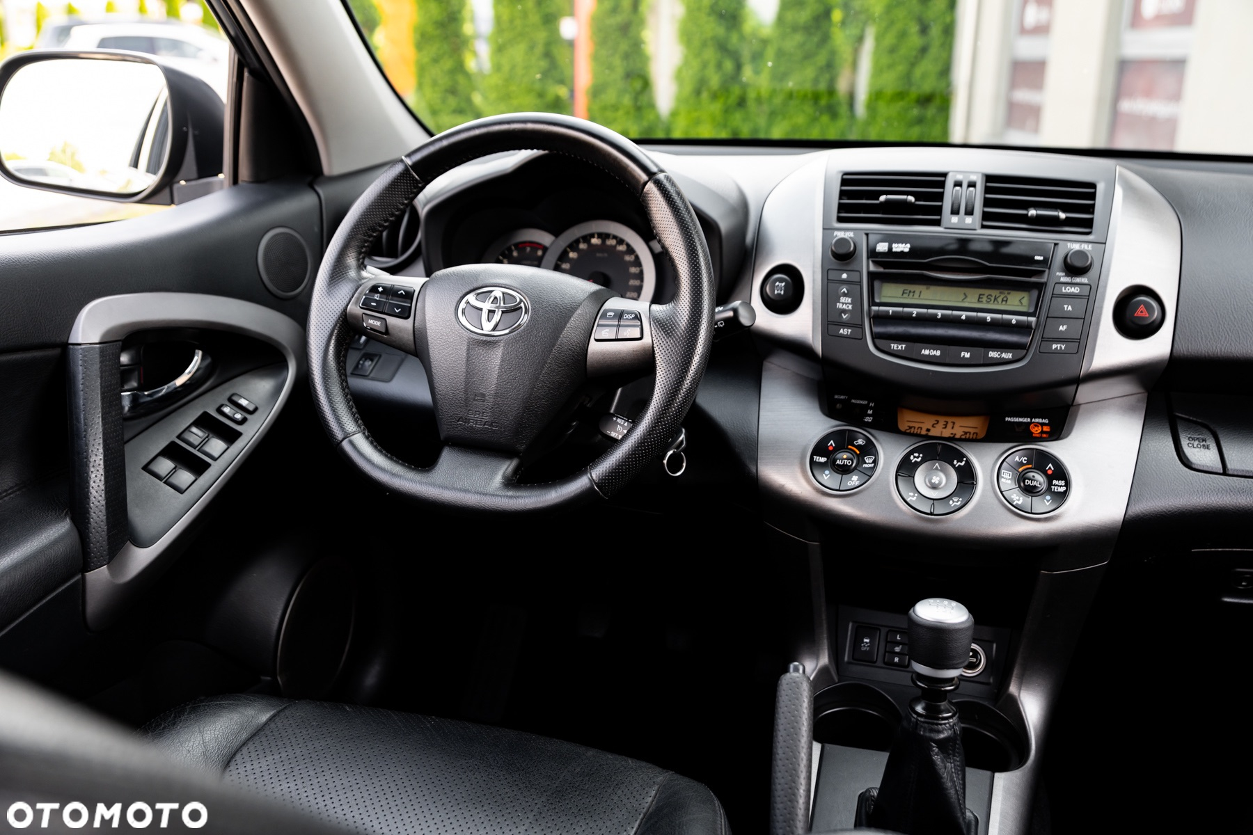 Toyota RAV4 2.0 4x4 - 24