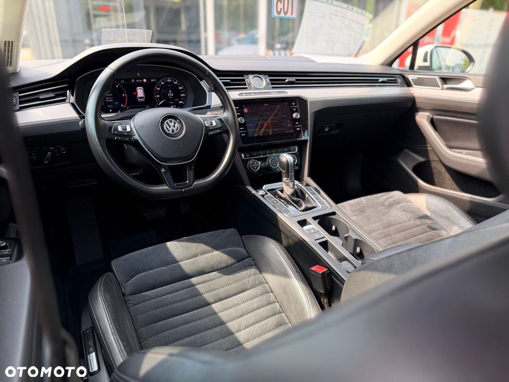 Volkswagen Passat - 22