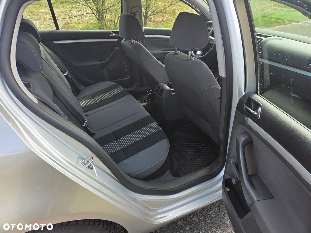 Volkswagen Golf 1.9 TDI Trendline - 11