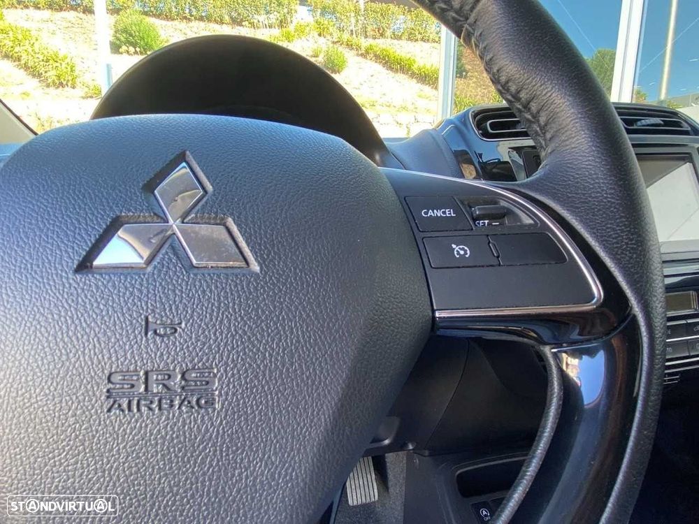 Mitsubishi Space Star 1.2 Intense Connect Edition - 12