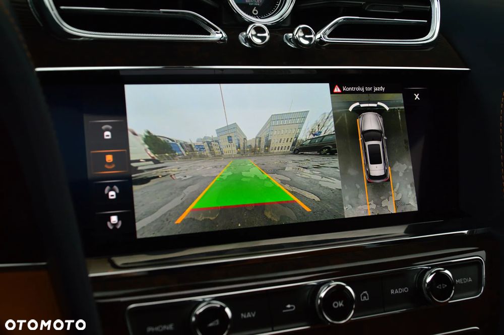 Bentley Bentayga V8 - 36