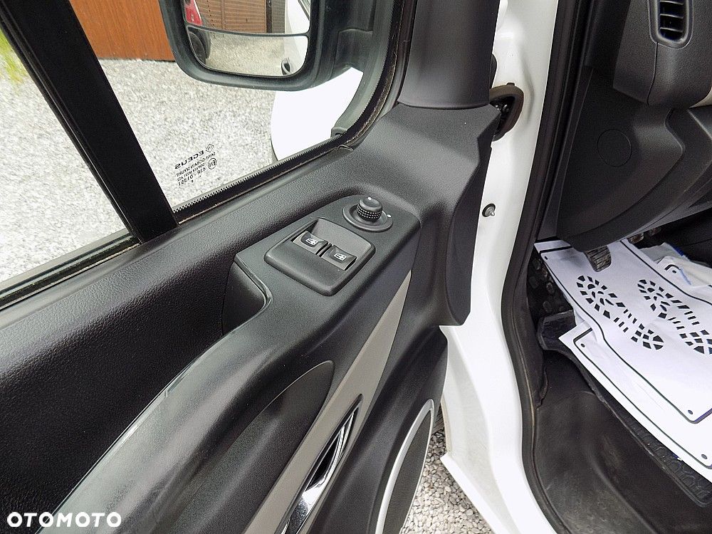 Renault Trafic - 7