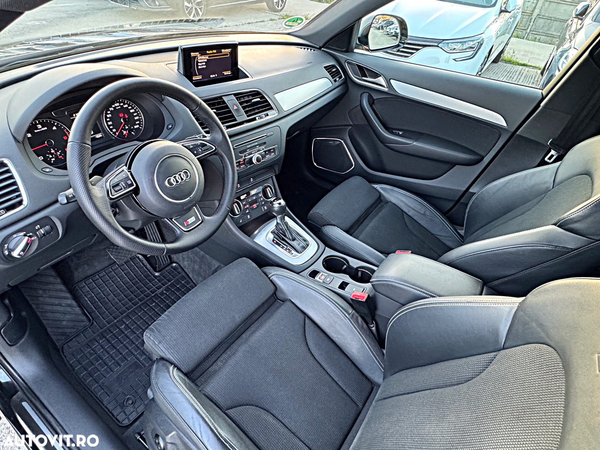 Audi Q3 2.0 35 TDI S tronic - 17
