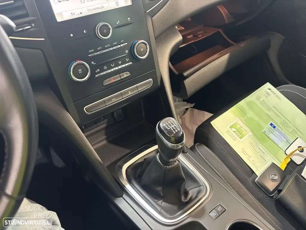 Renault Mégane 1.5 Blue dCi Limited - 4
