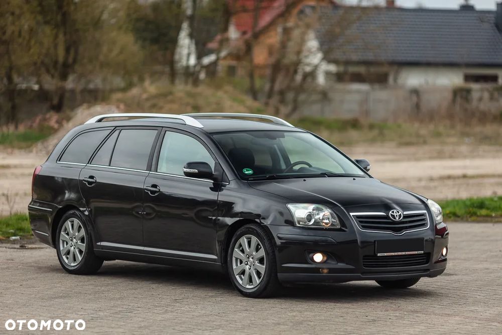 Toyota Avensis 1.8 VVT-i Combi - 12