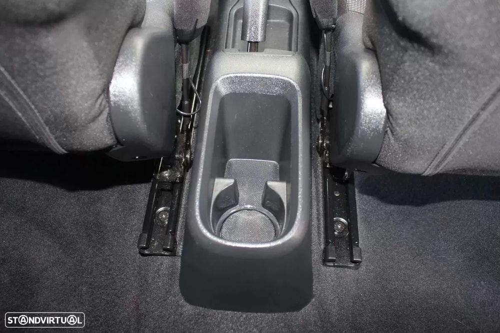 Citroën C3 1.2 PureTech Shine Pack EAT6 - 24