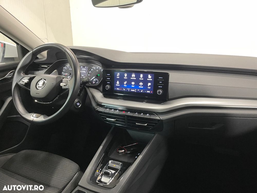 Skoda Octavia 2.0 TDI DSG Ambition - 9