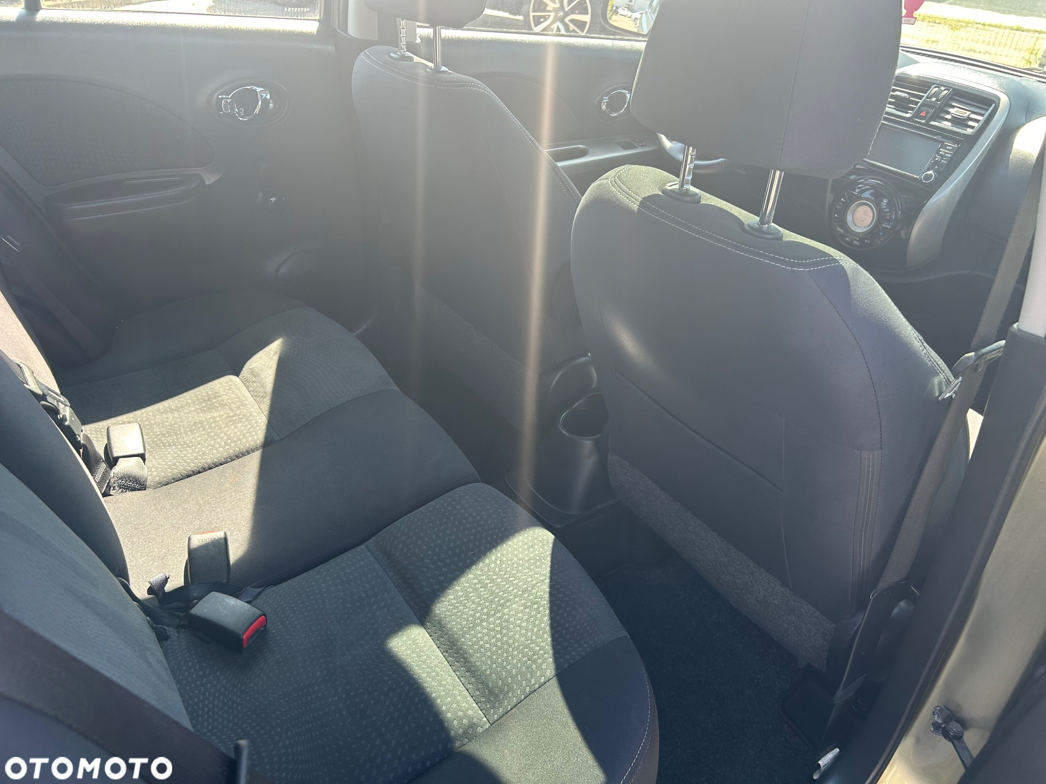 Nissan Micra 1.2 30 Jahre Edition - 21
