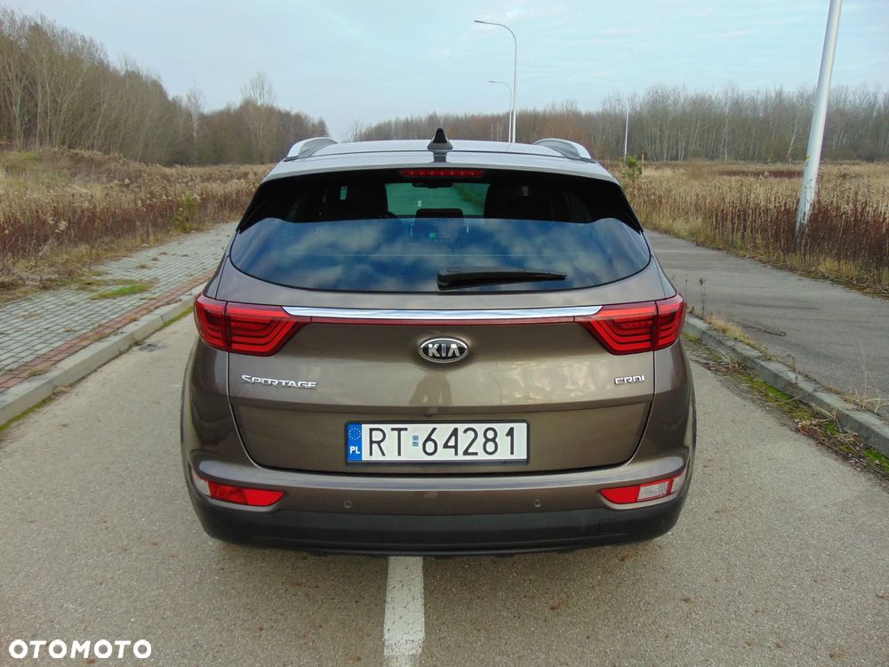 Kia Sportage 2,0 CRDI AWD Platinum - 36