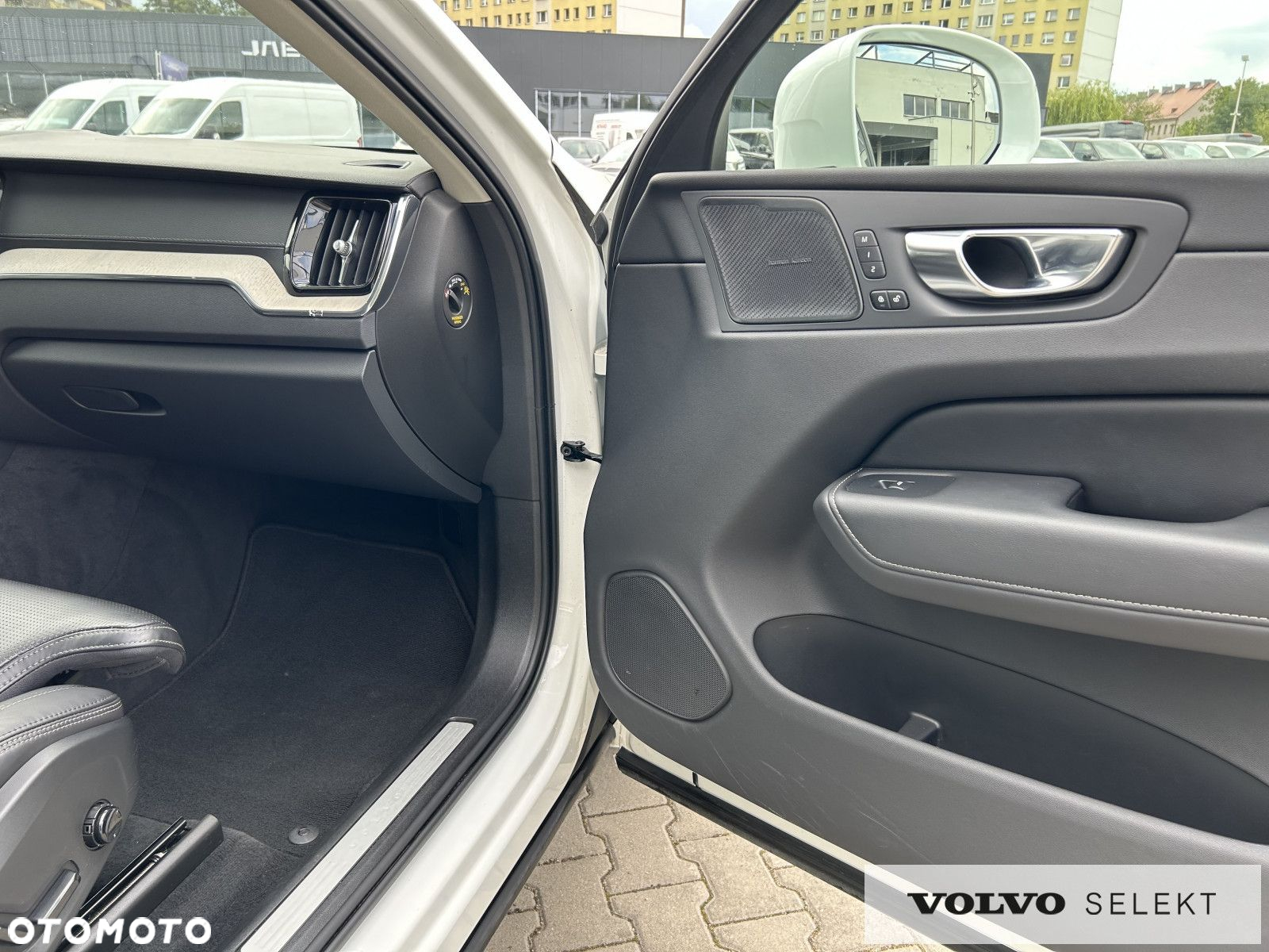 Volvo XC 60 - 22