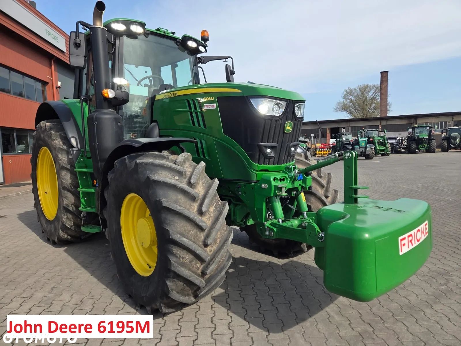 John Deere 6195M - 1