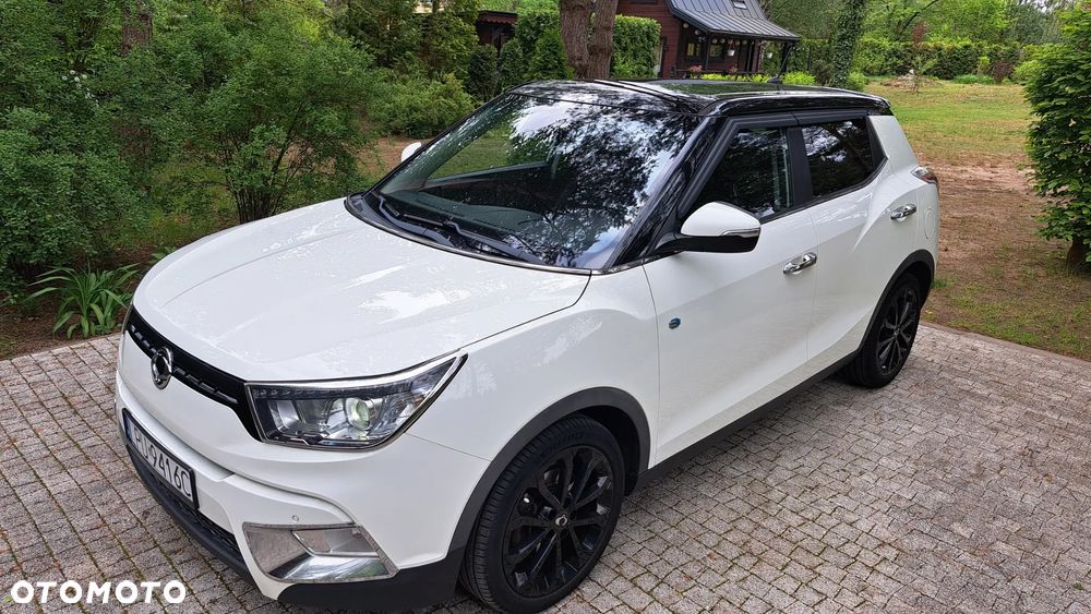 SsangYong/KGM Tivoli e-XDi 160 2WD Black+White - 15