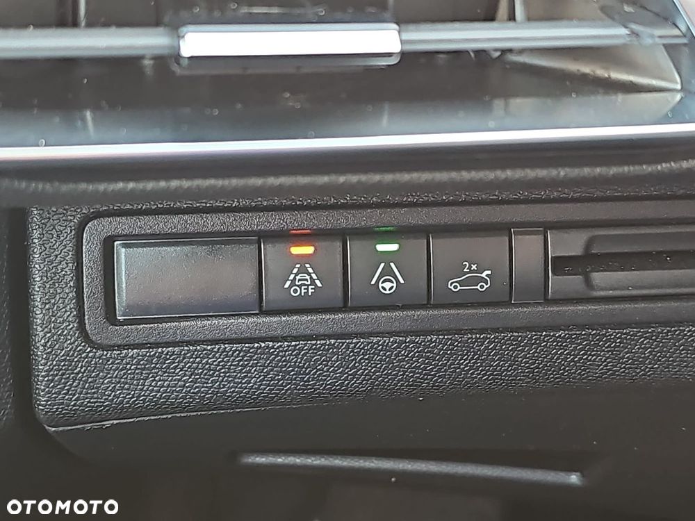 Peugeot 5008 2.0 BlueHDi GT Pack S&S EAT8 - 23