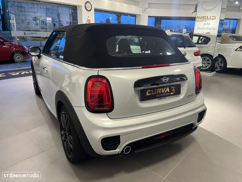 MINI Cabrio Cooper Premium Extra JCW Auto - 4
