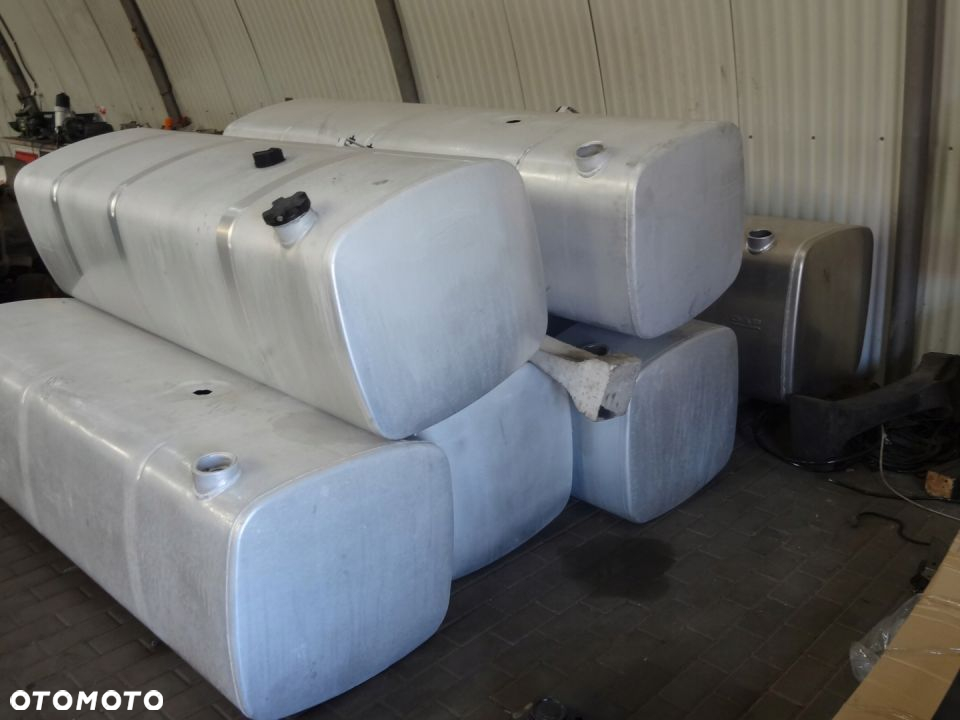 ZBIORNIK PALIWA DAF 106 105 430 500  870 1000 - 4