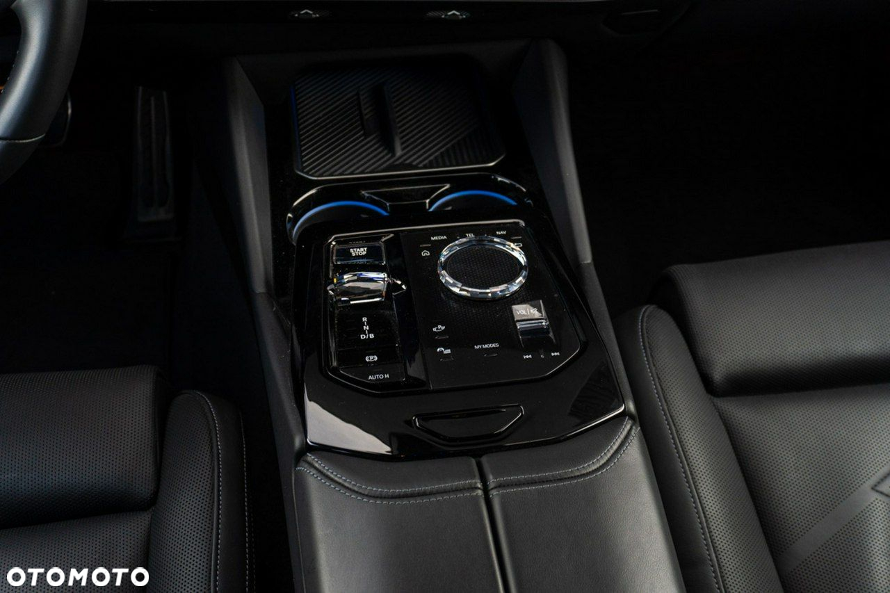 BMW i5 - 17