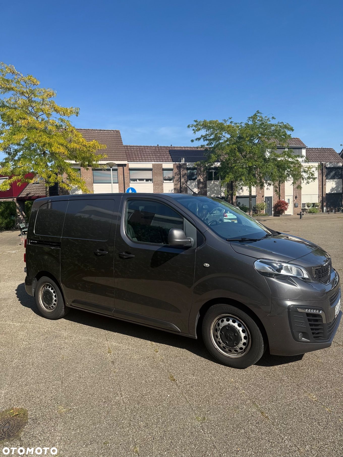 Peugeot Expert 2.0 BlueHDi 180 L1 EAT8 - 1