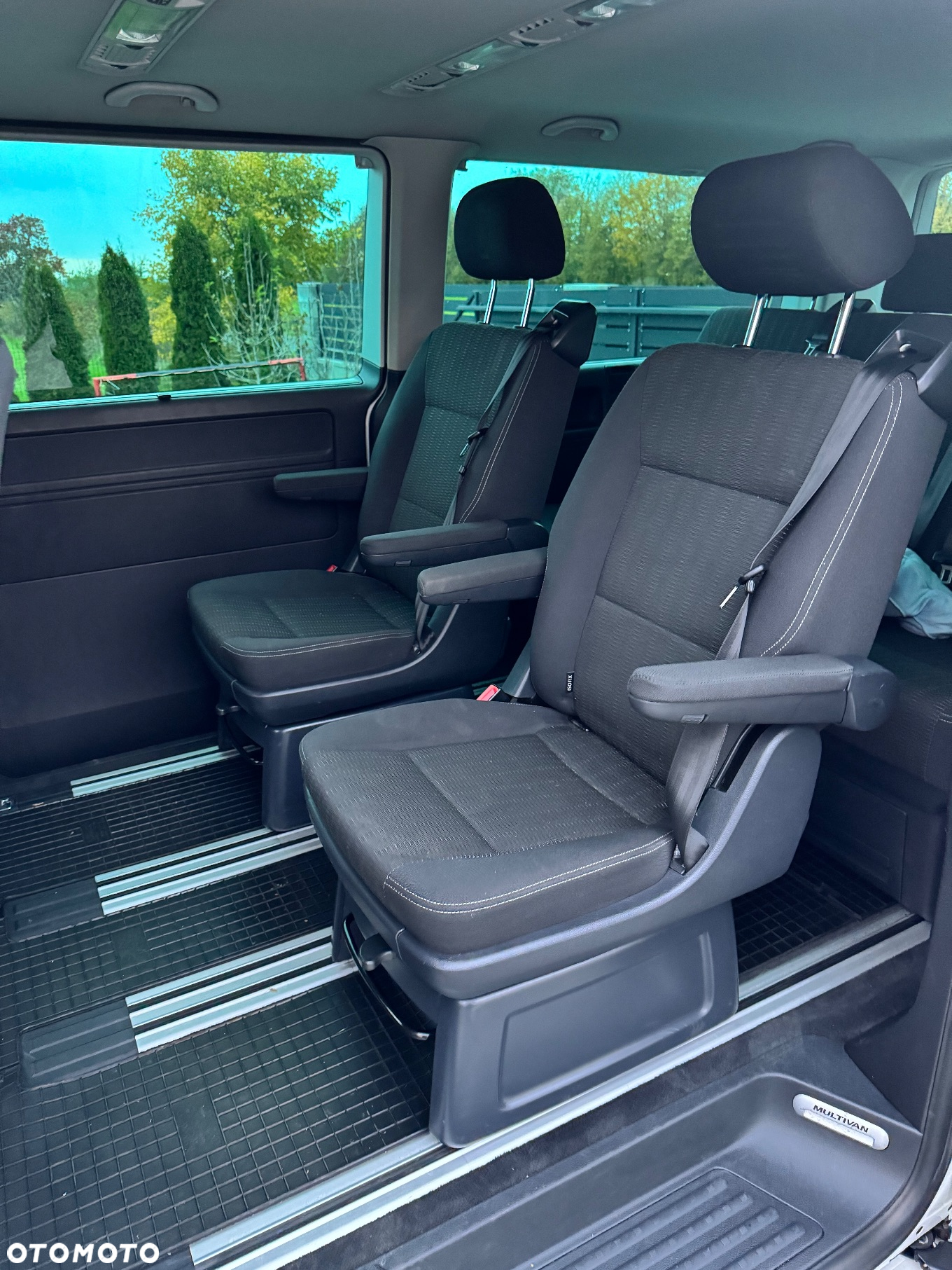 Volkswagen Multivan - 19