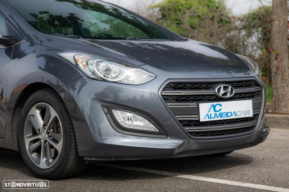 Hyundai i30 SW 1.6 CRDi GO! - 21