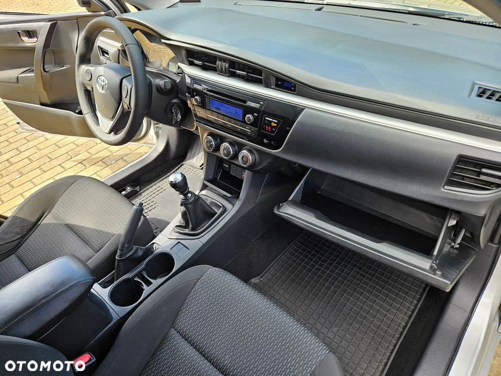 Toyota Corolla 1.4 D-4D Active EU6 - 33
