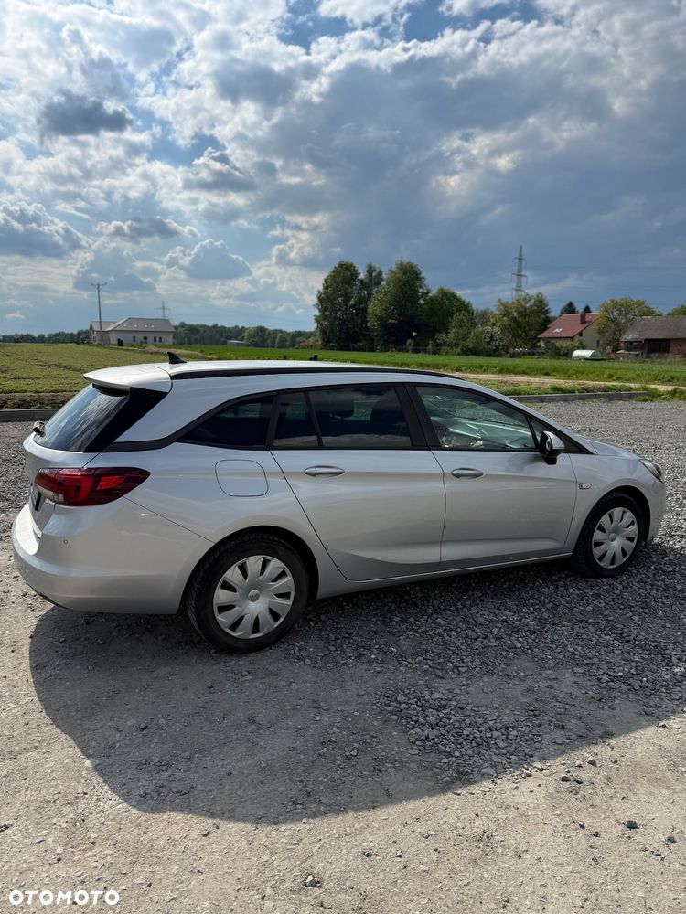 Opel Astra 1.6 D Start/Stop 120 Jahre - 13
