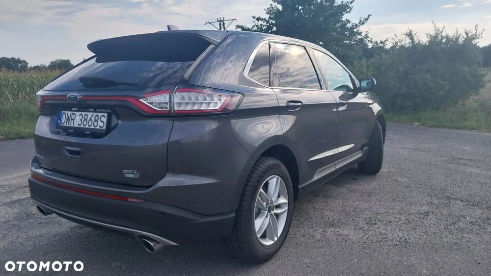 Ford Edge - 8