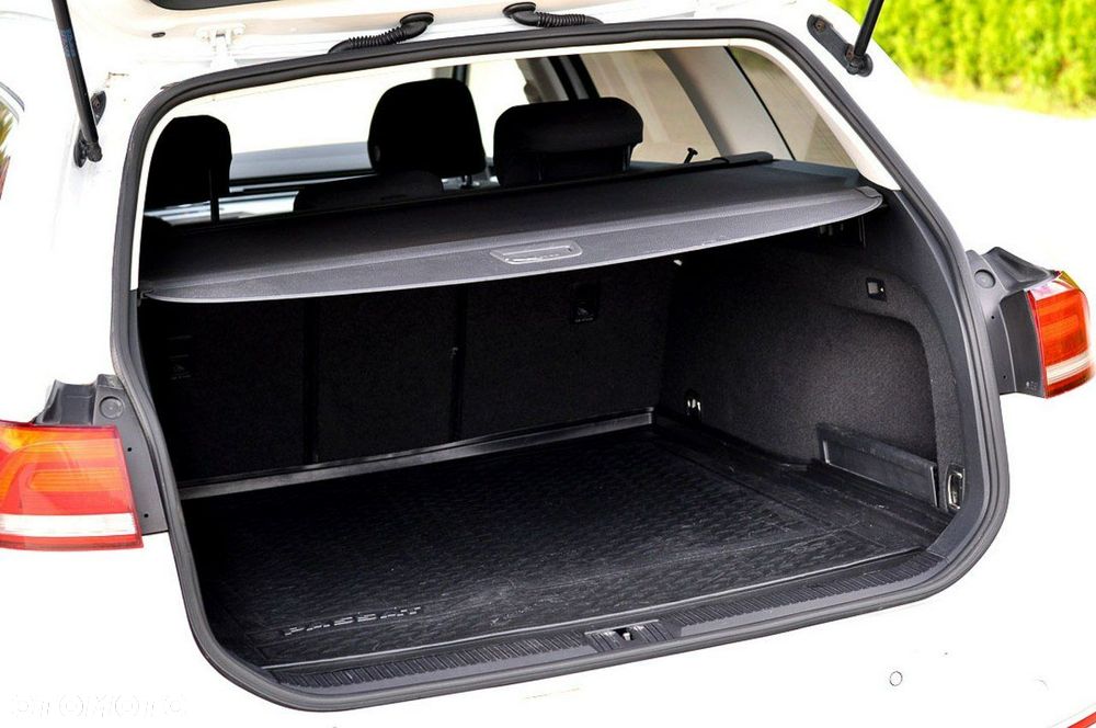 Volkswagen Passat Variant 1.6 TDI (BlueMotion Technology) Trendline - 34