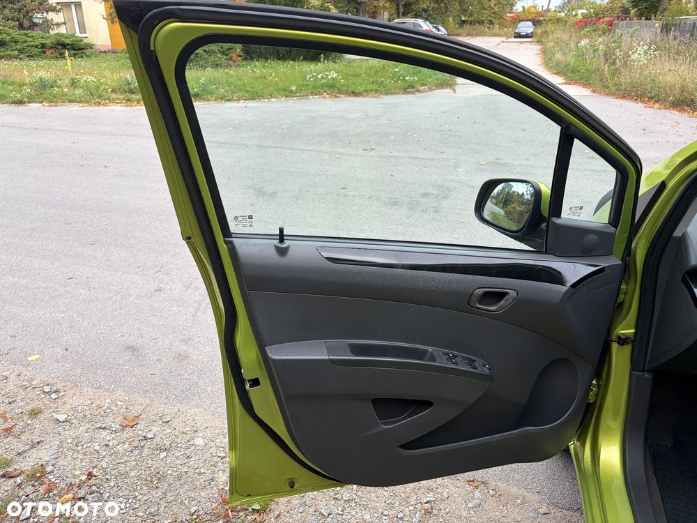 Chevrolet Spark - 22