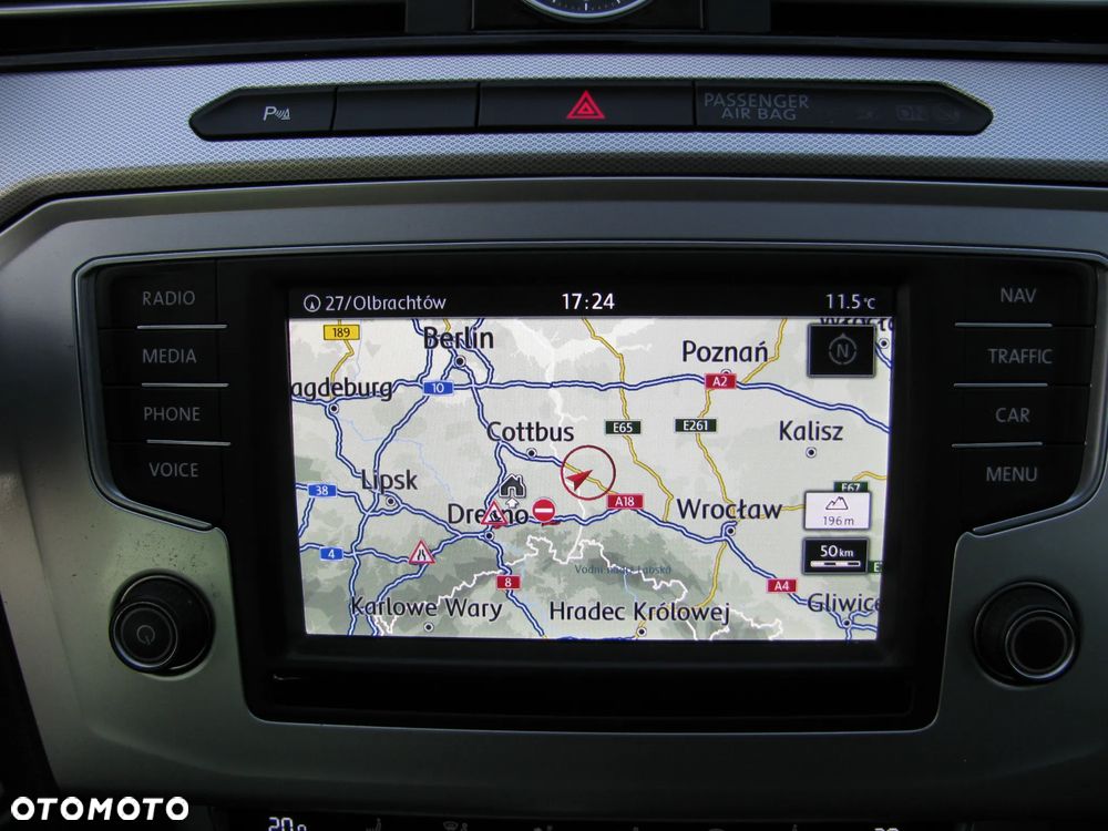 Volkswagen Passat 2.0 TDI SCR DSG Comfortline - 21