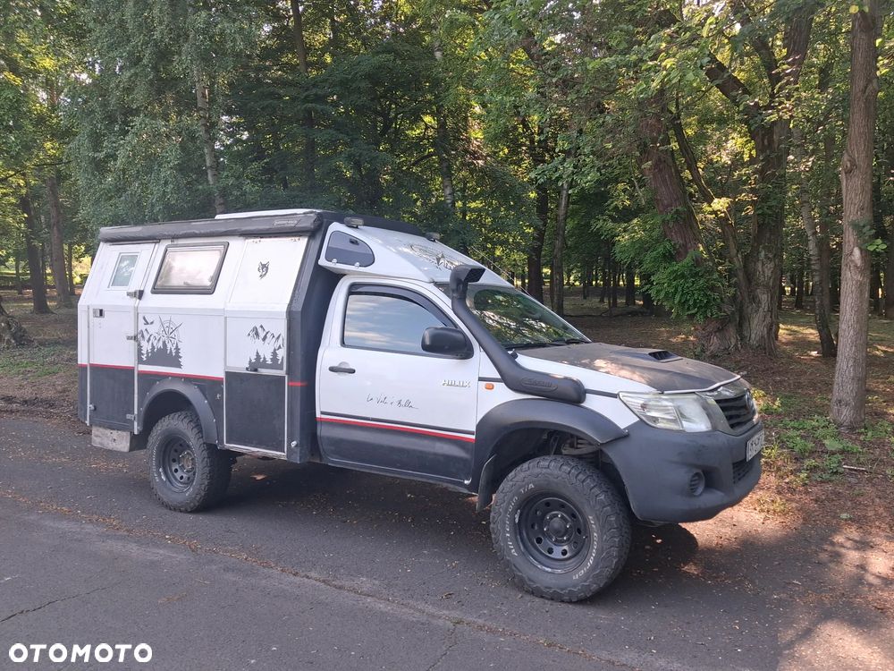 Toyota Hilux 2.5 D-4D DLX - 9
