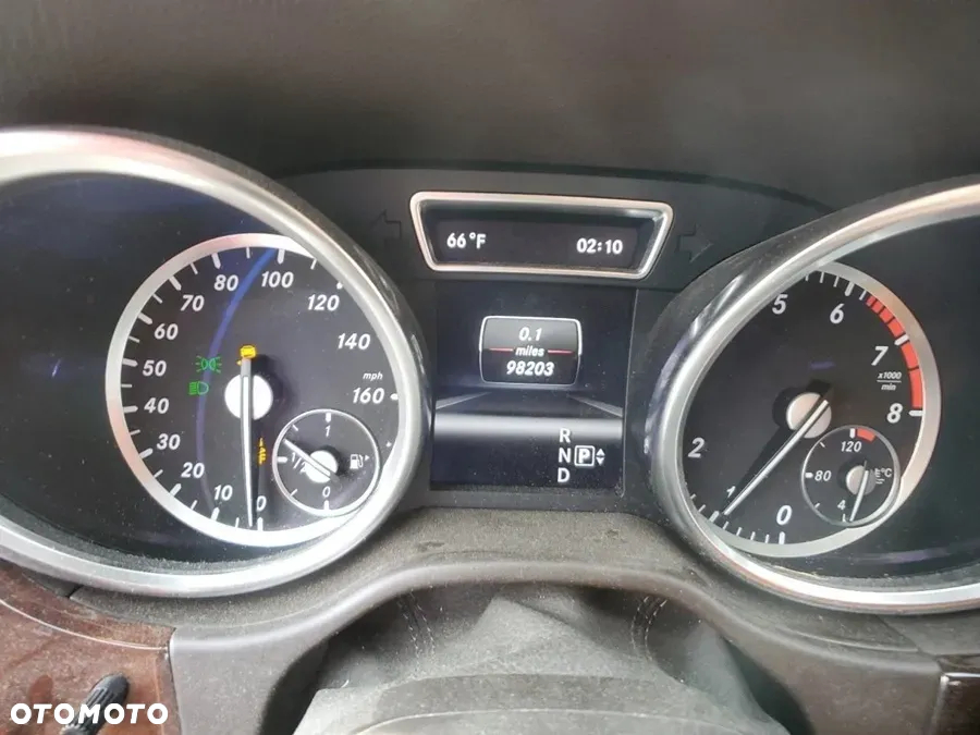 Mercedes-Benz GL 500 4-Matic - 12