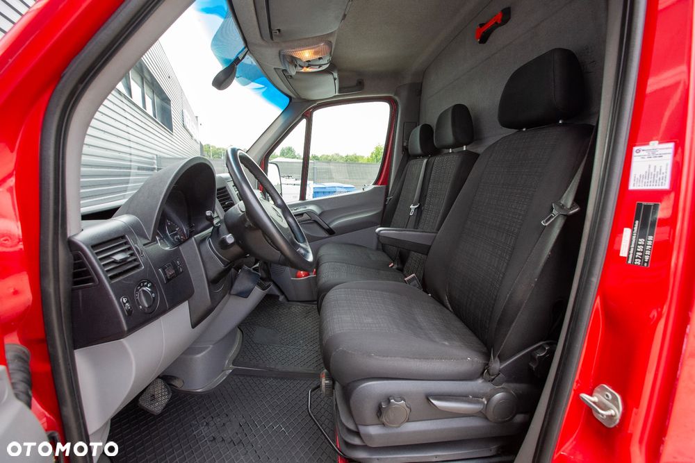 Mercedes-Benz Sprinter 319 - 9