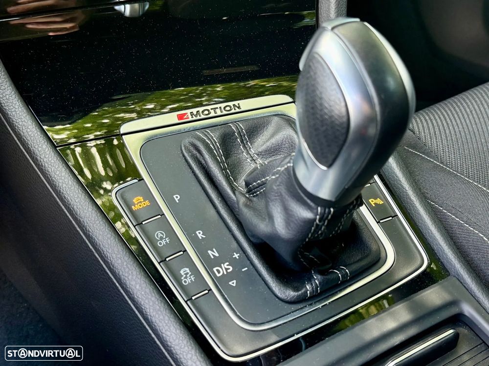 VW Golf R 4Motion BlueMotion DSG - 21