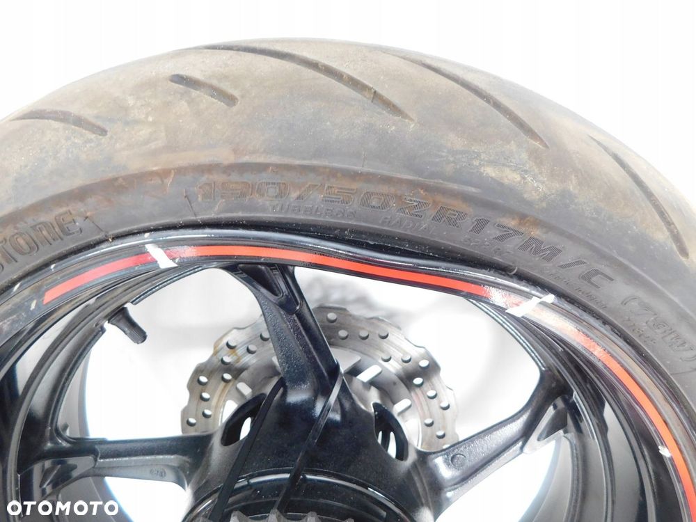 KAWASAKI Z1000 10-13 KOŁO OPONA FELGA TYŁ - 4