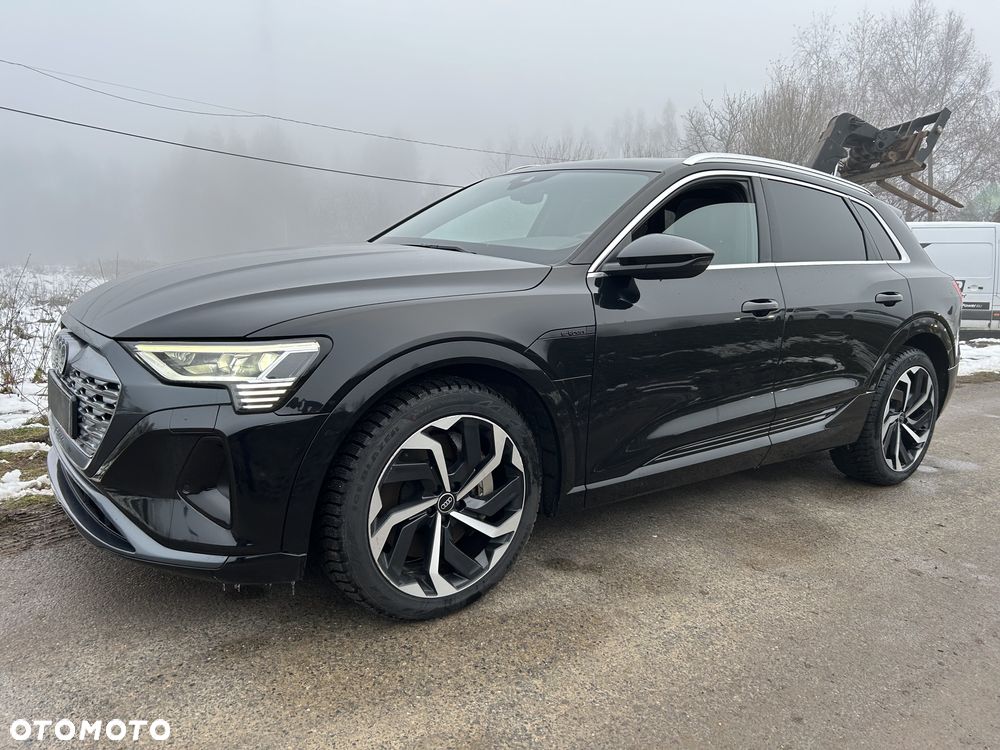 Audi Q8 - 2